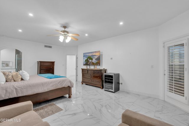 6337 FRANKLIN RED Drive, El Paso, TX 79912