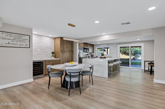 14237 N 38TH Place, Phoenix, AZ 85032
