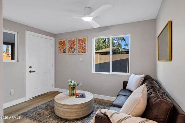 14237 N 38TH Place, Phoenix, AZ 85032