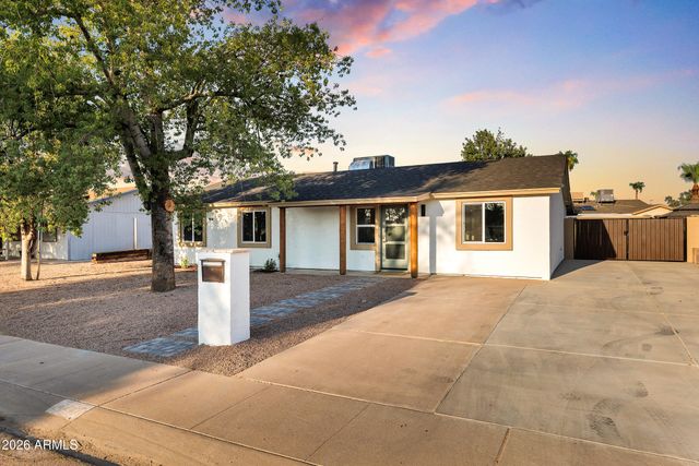 14237 N 38TH Place, Phoenix, AZ 85032