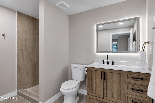 14237 N 38TH Place, Phoenix, AZ 85032