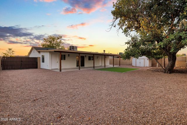 14237 N 38TH Place, Phoenix, AZ 85032