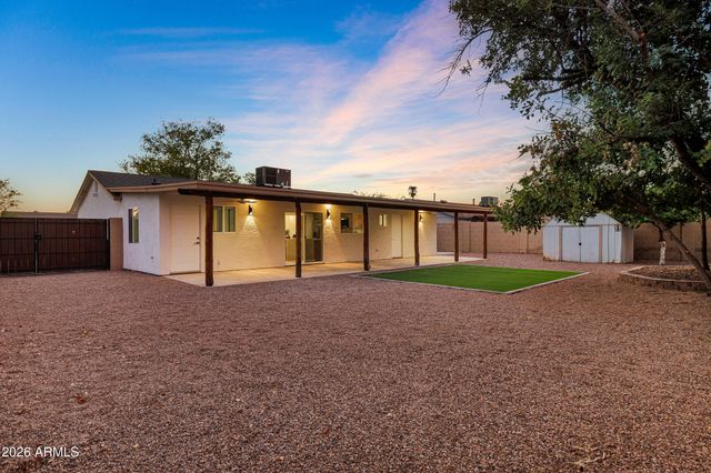 14237 N 38TH Place, Phoenix, AZ 85032