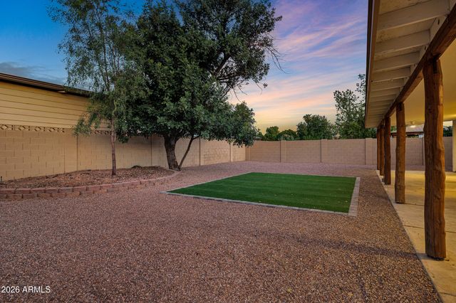 14237 N 38TH Place, Phoenix, AZ 85032