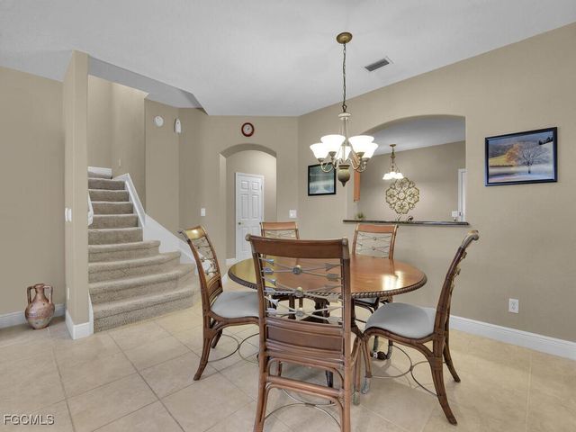 9950 Chiana CIR, Fort Myers, FL 33905