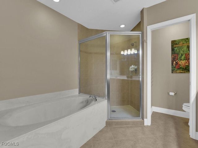 9950 Chiana CIR, Fort Myers, FL 33905