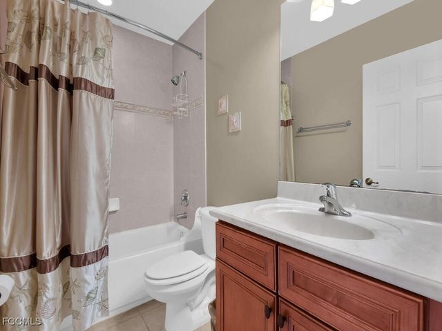 9950 Chiana CIR, Fort Myers, FL 33905