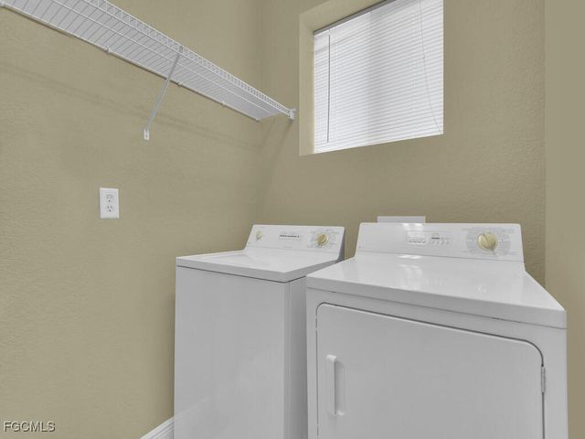 9950 Chiana CIR, Fort Myers, FL 33905