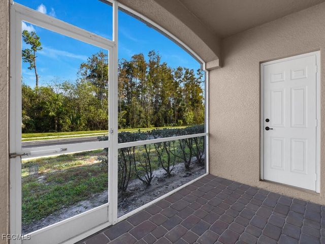 9950 Chiana CIR, Fort Myers, FL 33905