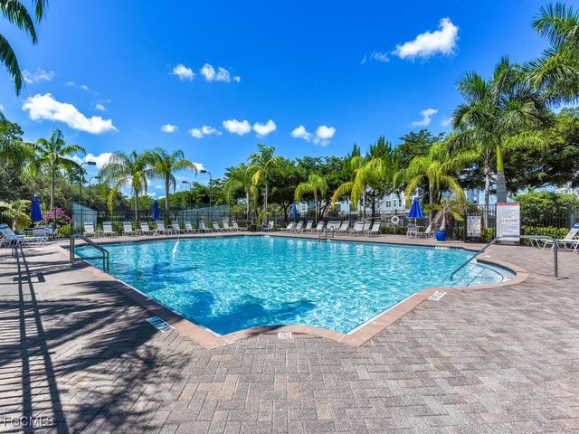 9950 Chiana CIR, Fort Myers, FL 33905