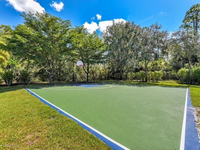 9950 Chiana CIR, Fort Myers, FL 33905