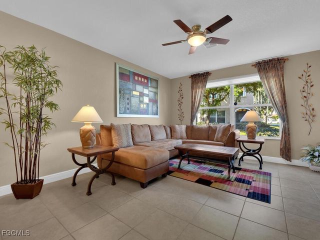 9950 Chiana CIR, Fort Myers, FL 33905