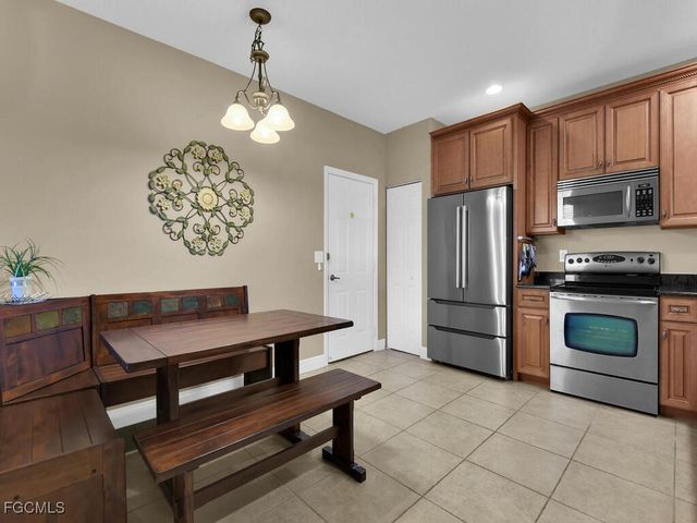 9950 Chiana CIR, Fort Myers, FL 33905