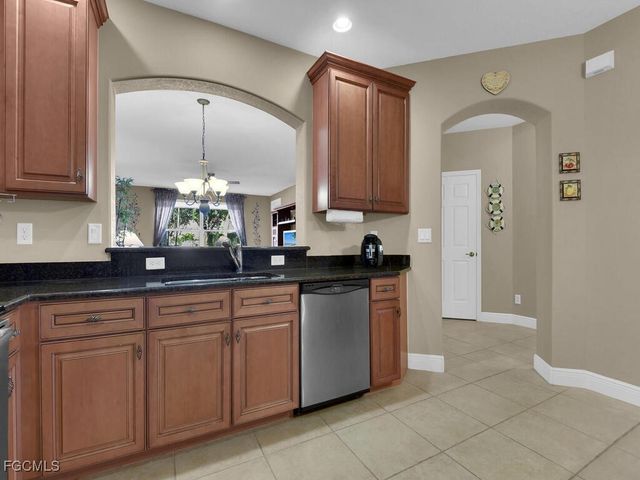 9950 Chiana CIR, Fort Myers, FL 33905