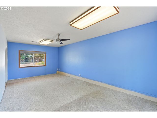1321 Se 152ND Pl, Portland, OR 97233