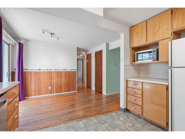1321 Se 152ND Pl, Portland, OR 97233