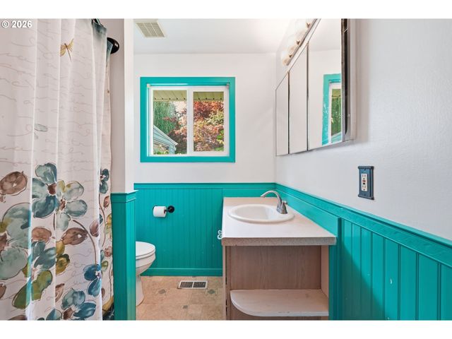 1321 Se 152ND Pl, Portland, OR 97233