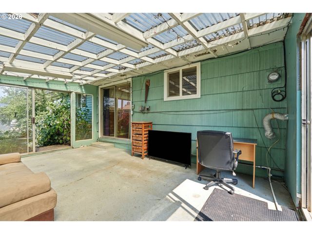 1321 Se 152ND Pl, Portland, OR 97233
