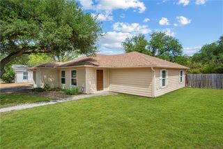 300 Bolton Avenue, College Station, TX 77840