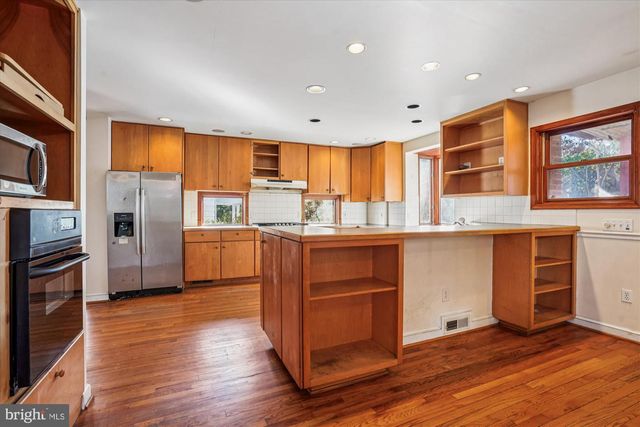 7918 LONG BRANCH PKWY, Takoma Park, MD 20912