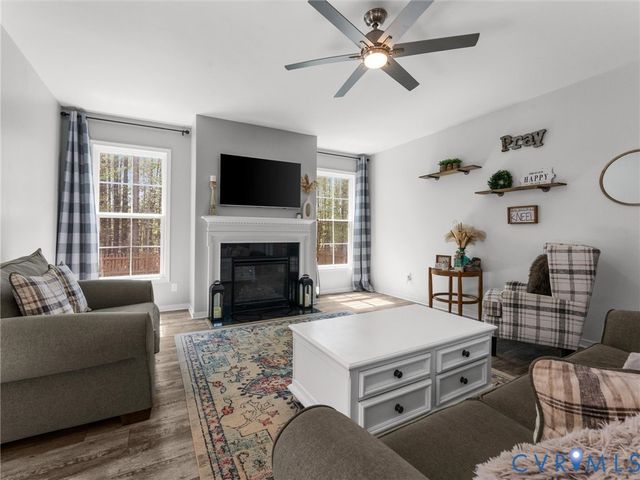 17007 Glensford Dr, Chesterfield, VA 23120