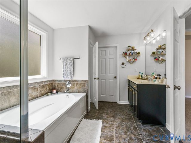 17007 Glensford Dr, Chesterfield, VA 23120