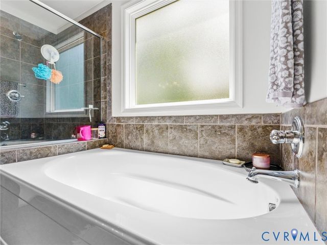 17007 Glensford Dr, Chesterfield, VA 23120