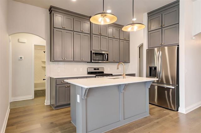 12608 NW 4th Street, Yukon, OK 73099