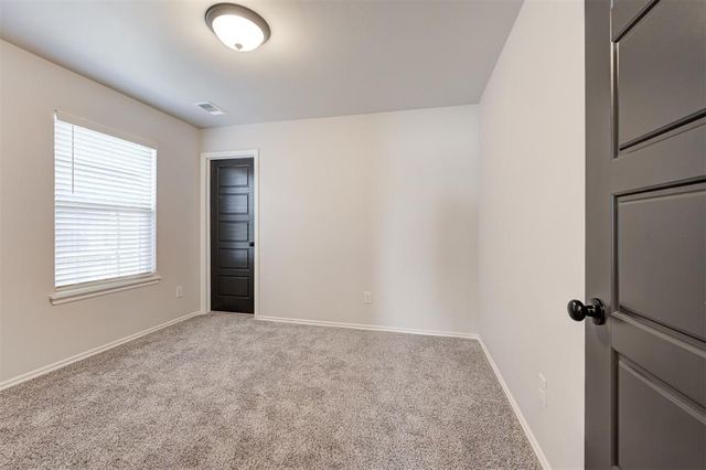 12608 NW 4th Street, Yukon, OK 73099