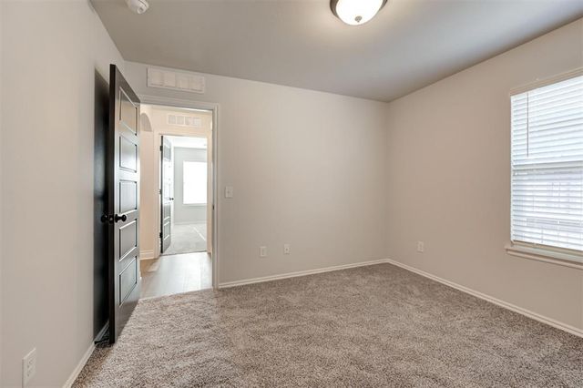 12608 NW 4th Street, Yukon, OK 73099