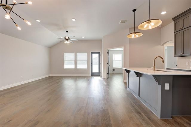 12608 NW 4th Street, Yukon, OK 73099