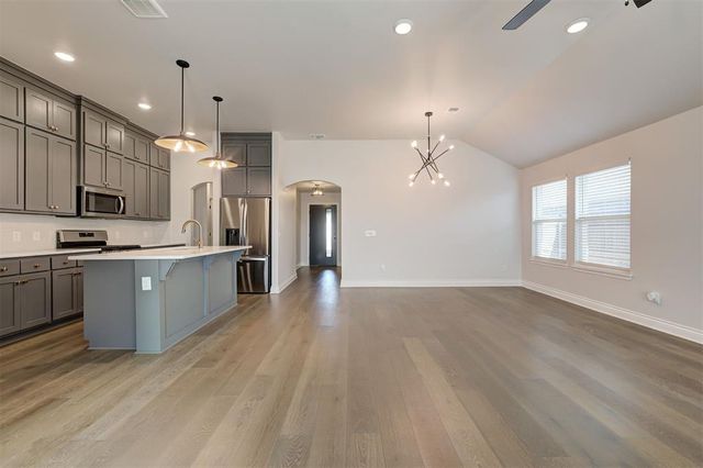 12608 NW 4th Street, Yukon, OK 73099