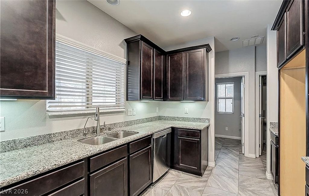 1071 Fish Pond Avenue, Henderson, NV 89014 — photo 4
