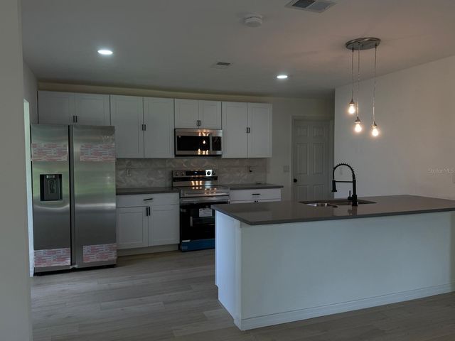 5021 NE 4TH STREET, Ocala, FL 34470