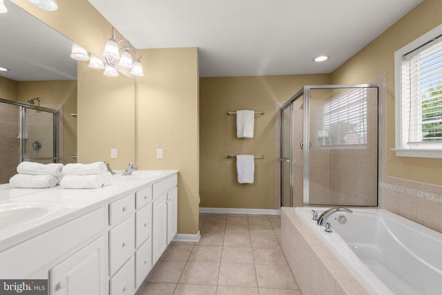 820 MOUNT ROSE RD, Chester Springs, PA 19425