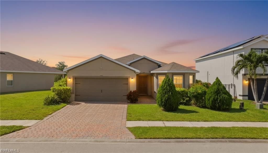 10884 Marble Brook BLVD, LEHIGH ACRES, FL 33936 — exterior