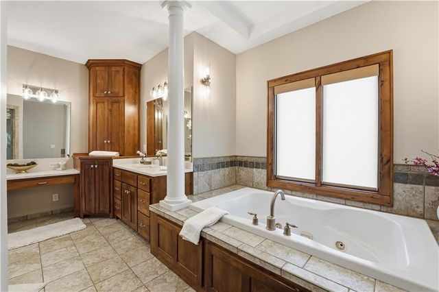 20711 Benson Street, Bucyrus, KS 66013