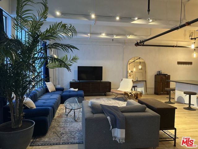 746 S Los Angeles Street 603, Los Angeles, CA 90014