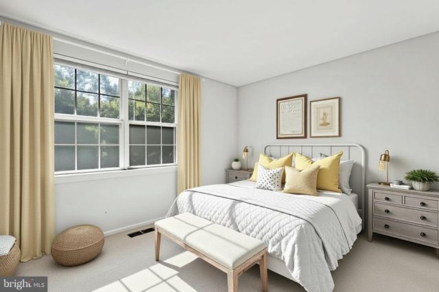 31 PALMER CT, Sterling, VA 20165