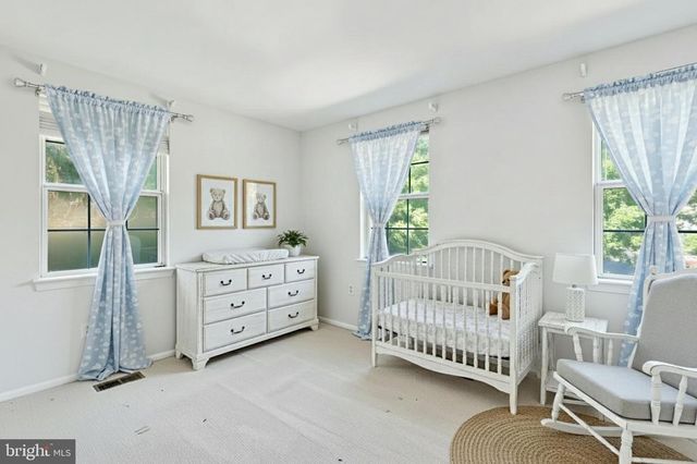 31 PALMER CT, Sterling, VA 20165