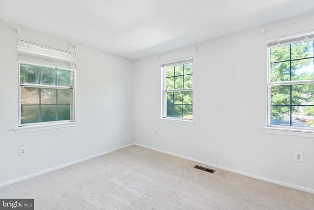 31 PALMER CT, Sterling, VA 20165