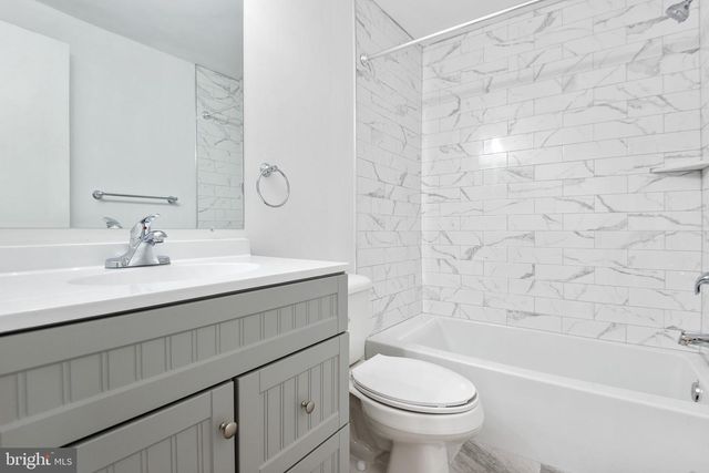 31 PALMER CT, Sterling, VA 20165