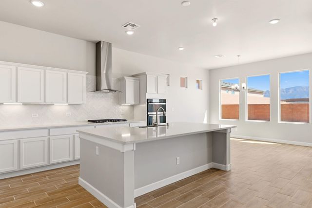 6914 Zachary Road NE, Rio Rancho, NM 87144