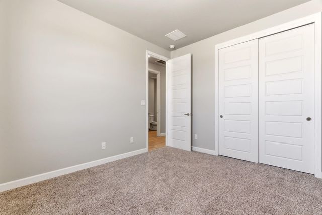 6914 Zachary Road NE, Rio Rancho, NM 87144