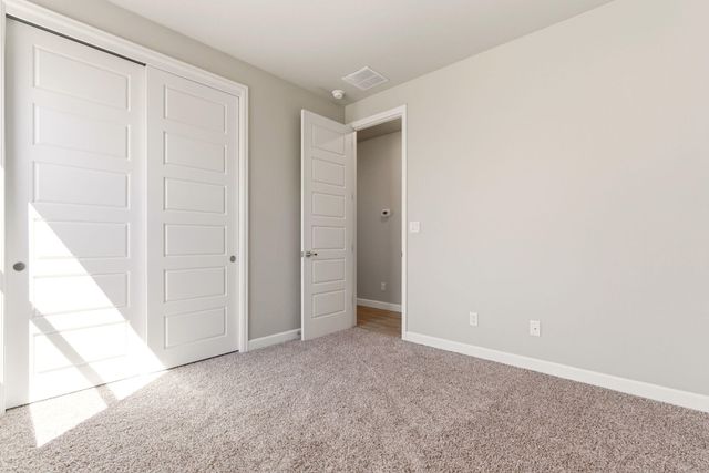 6914 Zachary Road NE, Rio Rancho, NM 87144