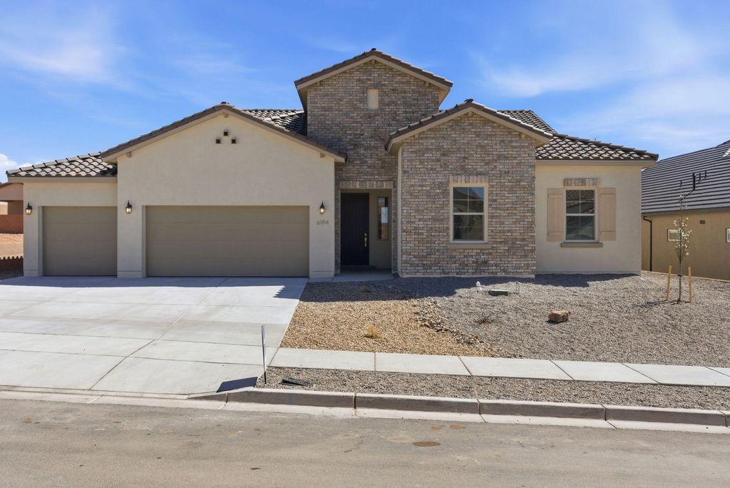 6914 Zachary Road NE, Rio Rancho, NM 87144