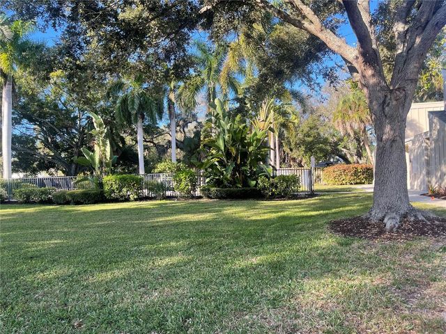 2224 BAHIA VISTA STREET E6, Sarasota, FL 34239