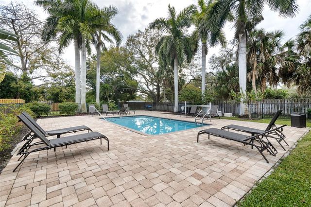 2224 BAHIA VISTA STREET E6, Sarasota, FL 34239