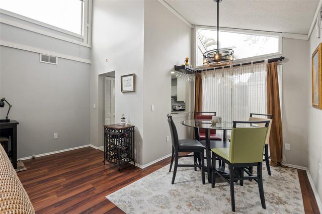 2224 BAHIA VISTA STREET E6, Sarasota, FL 34239