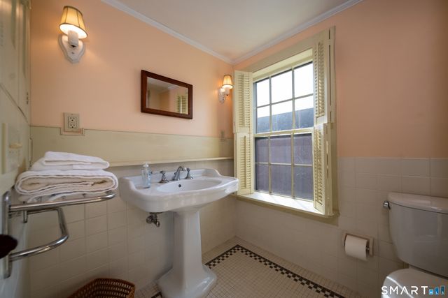 95 Fair Street, Guilford, CT 06437